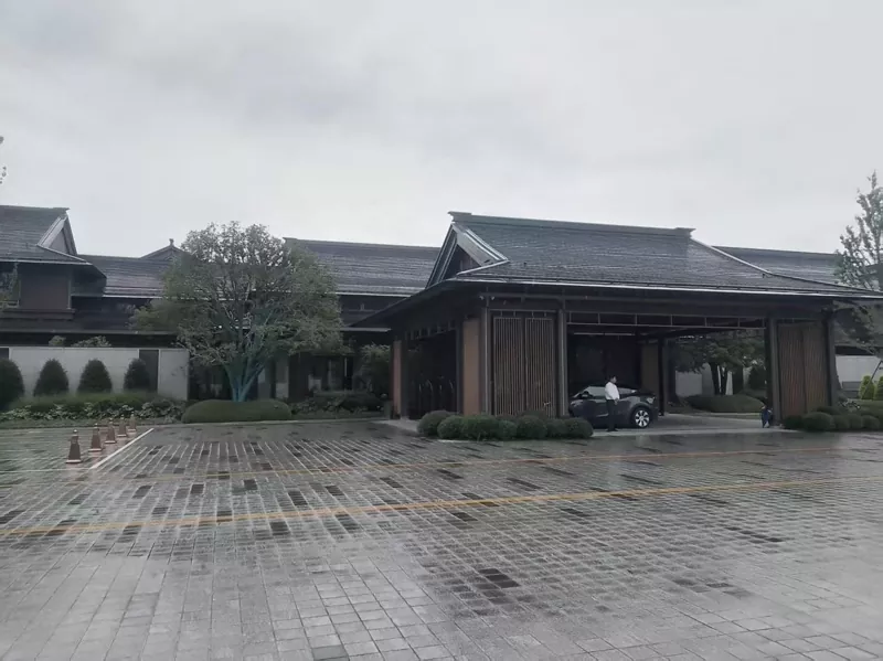 Dokončený projekt inštalácie a uvedenia do prevádzky integrovaného odvlhčovania bazénov v záhrade Greentown Guixiang